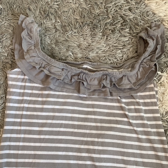 Hollister Gray and White Striped Tank Top. Size L. - Picture 3 of 10